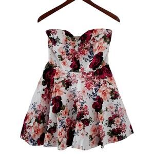 Parvenue Juniors Large Floral Sweetheart Dress